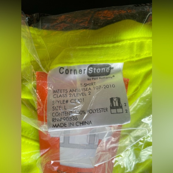 New High Visibility Pocket Tee - Picture 2 of 3